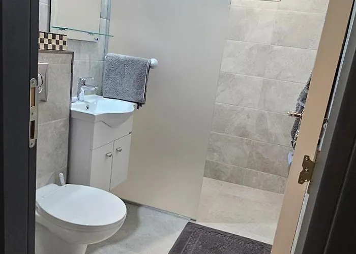 Terassen-boutique -emperium 105a * Свети-Влас